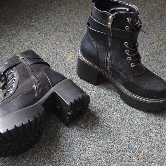 Boots - Picture 2 of 2